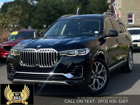 Used 2022 BMW X7 xDrive40i AWD/4WD image 1