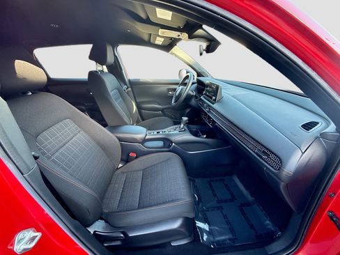 Certified 2023 Honda HR-V Sport image 30
