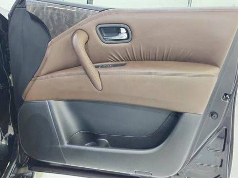 Certified 2023 Nissan Armada Platinum w/ Captain's Chairs Package RWD image 33