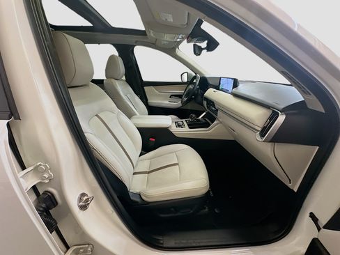 Used 2024 MAZDA CX-90 Plug-In Hybrid w/ Premium Plus AWD/4WD image 34