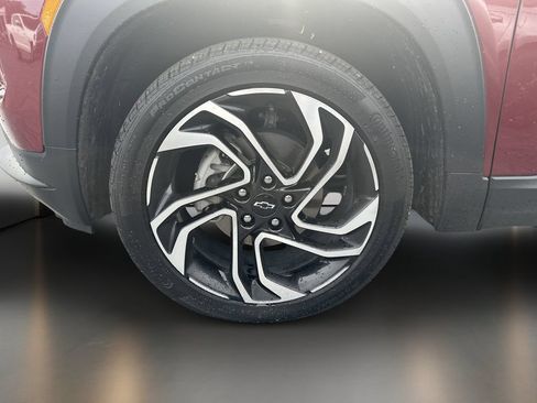Used 2024 Chevrolet TrailBlazer RS w/ Convenience Package AWD/4WD image 8