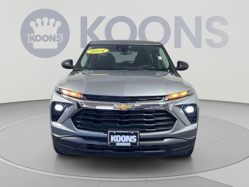 Used 2024 Chevrolet TrailBlazer LS AWD/4WD image 11