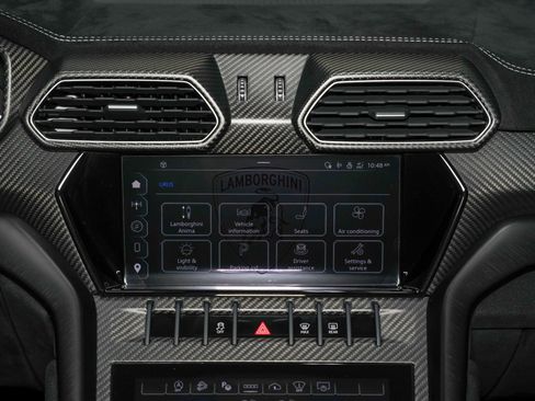 Used 2023 Lamborghini Urus Performante AWD/4WD image 51