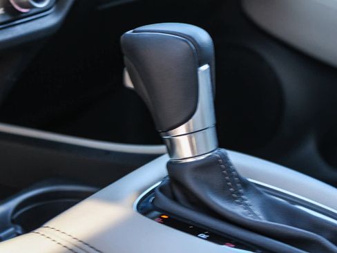 Used 2026 Honda HR-V EX-L image 18