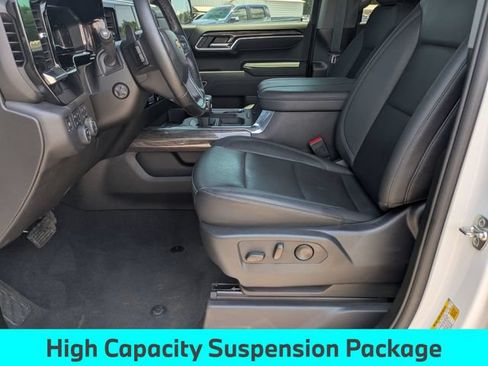 Used 2025 Chevrolet Silverado 1500 LTZ w/ Z71 Off-Road Package AWD/4WD image 15