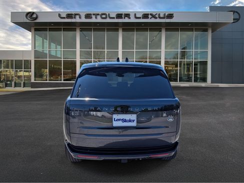 Used 2023 Land Rover Range Rover SE AWD/4WD image 4