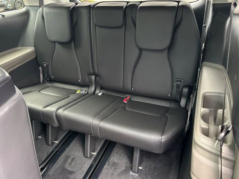 New 2026 Kia Carnival SX FWD image 12