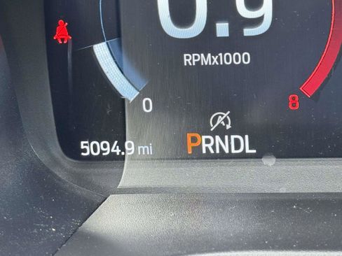 Used 2025 Ford Explorer Active image 25