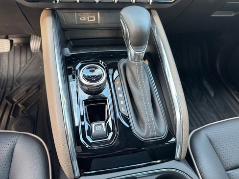 New 2026 GMC Canyon Denali image 30