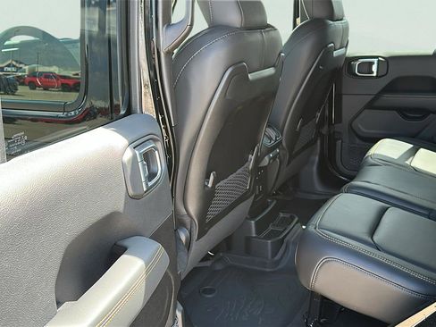 New 2025 Jeep Wrangler Unlimited Rubicon 392 image 24