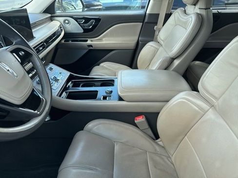 Used 2020 Lincoln Aviator Reserve w/ Equipment Group 202A AWD/4WD image 4