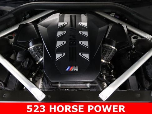 Used 2024 BMW X7 M60i image 12