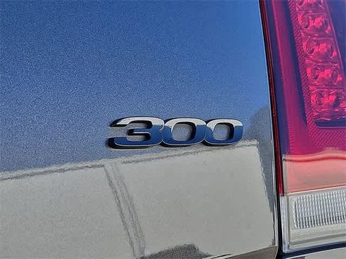 Used 2023 Chrysler 300 Touring w/ Sport Appearance Package image 36