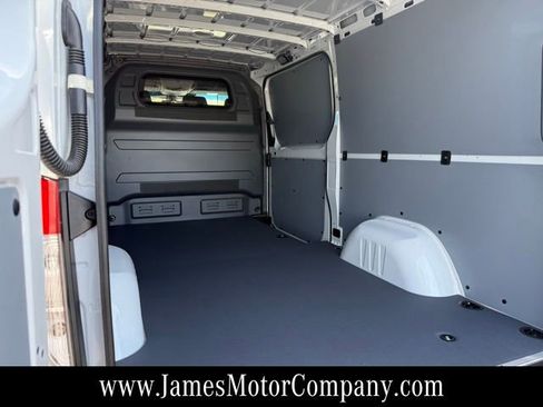 Used 2026 Mercedes-Benz Sprinter 2500 image 18
