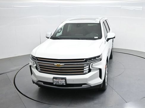 Used 2022 Chevrolet Tahoe High Country w/ Premium Package 2 AWD/4WD image 58