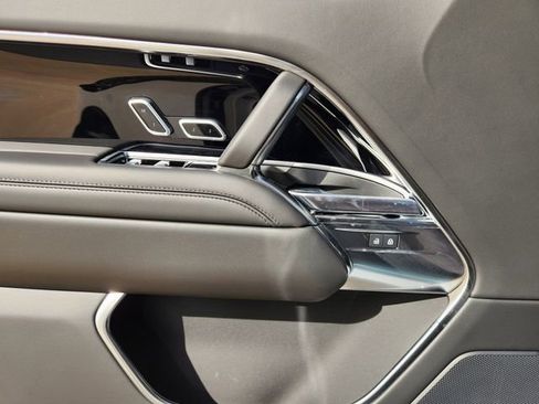 New 2026 Land Rover Range Rover SE AWD/4WD image 16