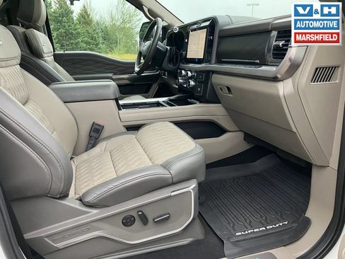 Used 2025 Ford F250 Platinum w/ Platinum Plus Package AWD/4WD image 25