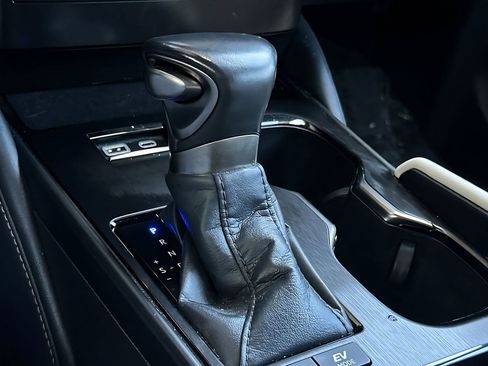 Certified 2023 Lexus ES 300h w/ Premium Package FWD image 19