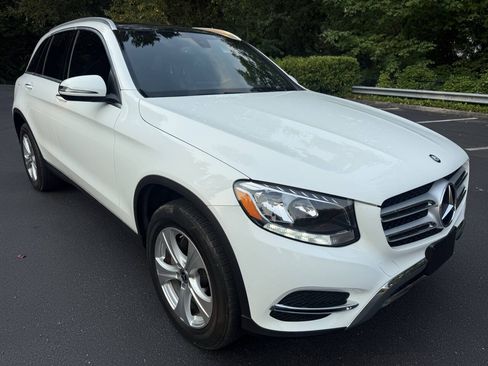 Used 2017 Mercedes-Benz GLC 300 4MATIC w/ Premium 1 Package image 27