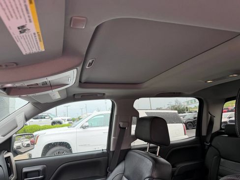 Used 2018 GMC Sierra 1500 Denali w/ Denali Ultimate Package AWD/4WD image 11