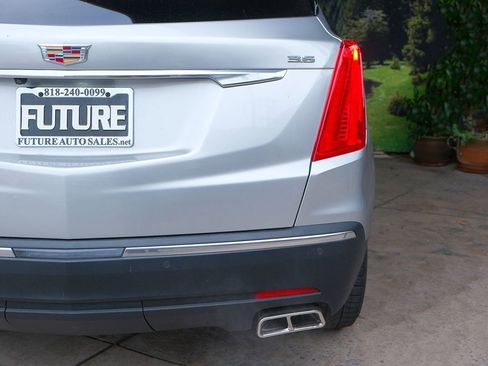 Used 2019 Cadillac XT5 FWD image 37