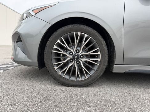 Used 2022 Kia Forte GT-Line w/ GT-Line Premium Package FWD image 6
