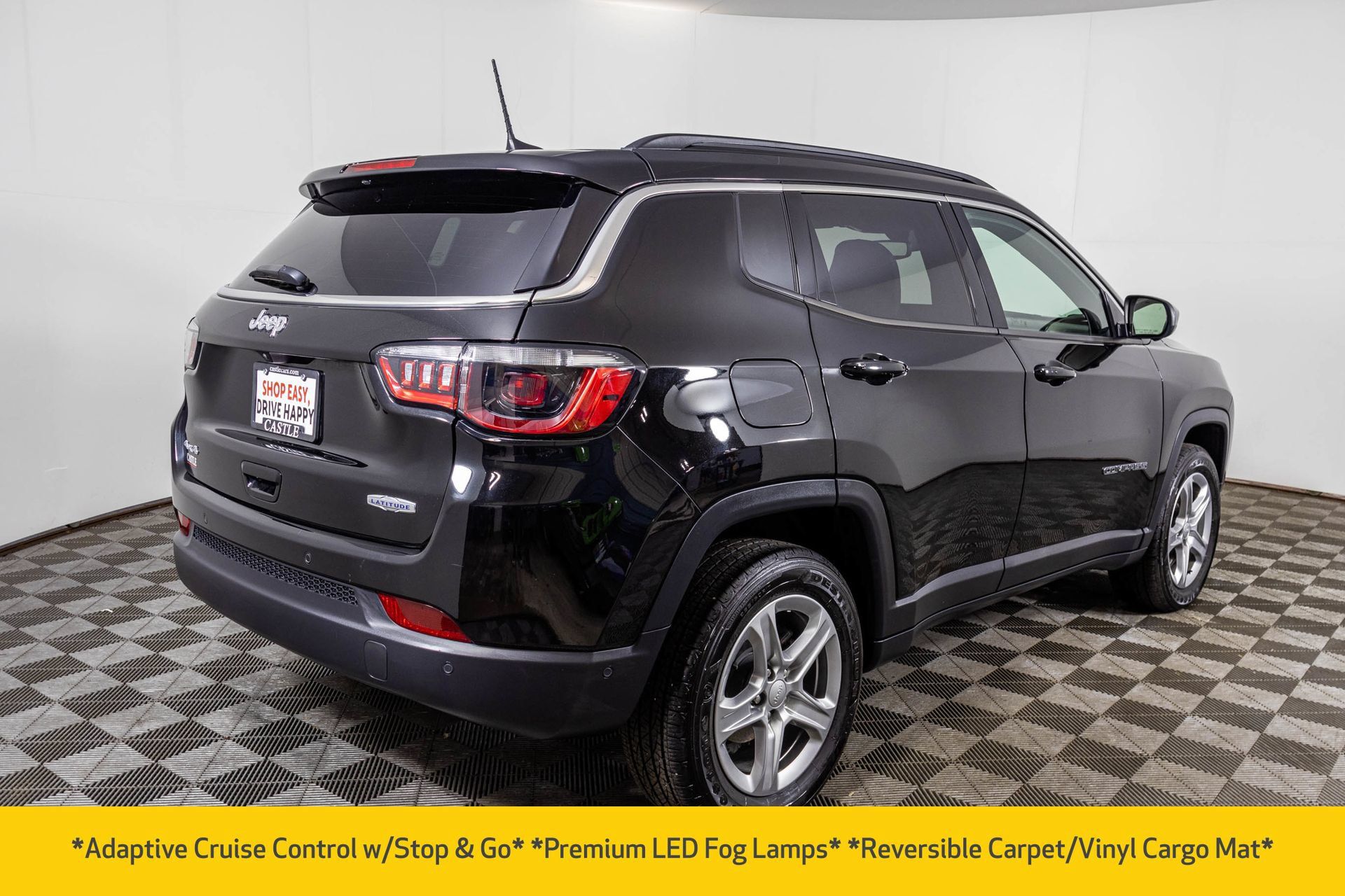 Used 2023 Jeep Compass Latitude w/ Convenience Group AWD/4WD image 18