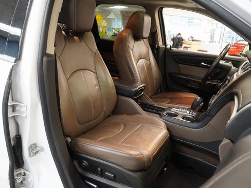 Used 2017 GMC Acadia Limited SLT image 28