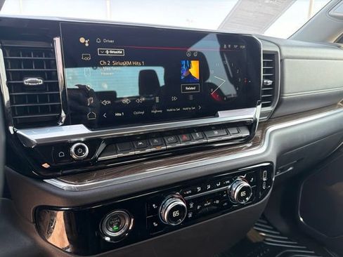 Used 2023 GMC Sierra 1500 Elevation AWD/4WD image 17