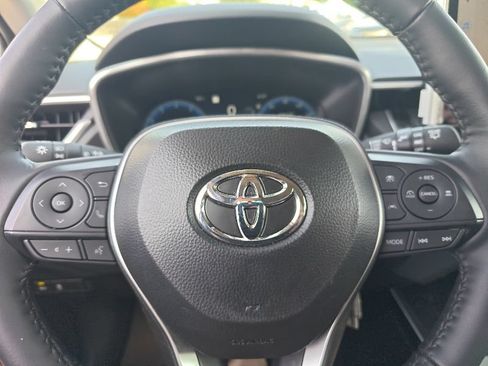 Used 2026 Toyota Corolla Cross XLE AWD/4WD image 11