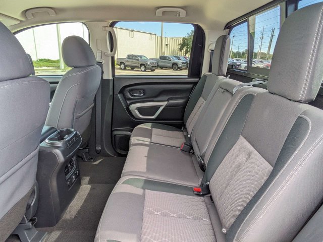 Used 2024 Nissan Titan SV w/ SV Convenience Package RWD image 14