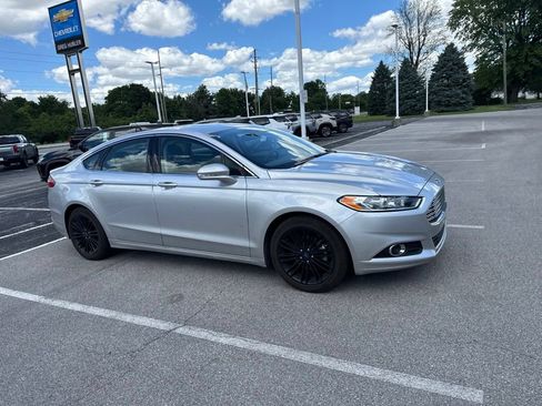 Used 2016 Ford Fusion SE w/ Equipment Group 202A FWD image 8