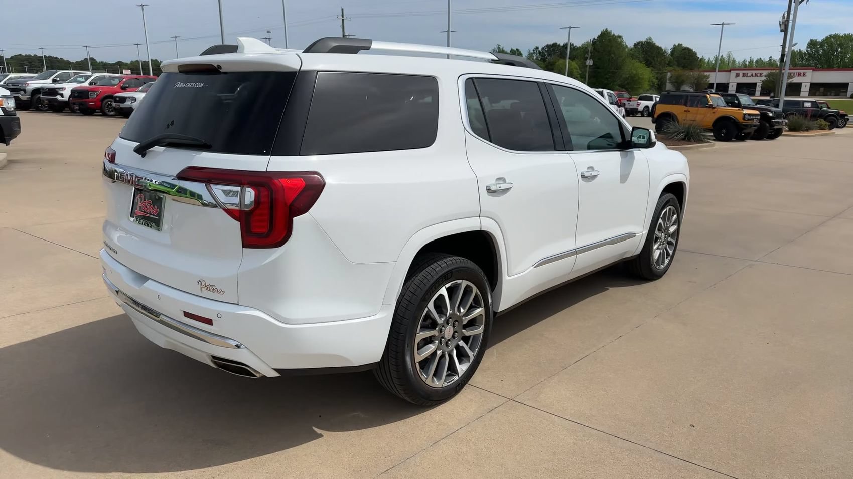 Used 2023 GMC Acadia Denali FWD image 9