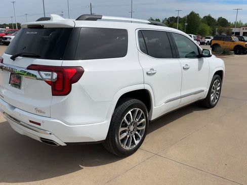 Used 2023 GMC Acadia Denali image 9