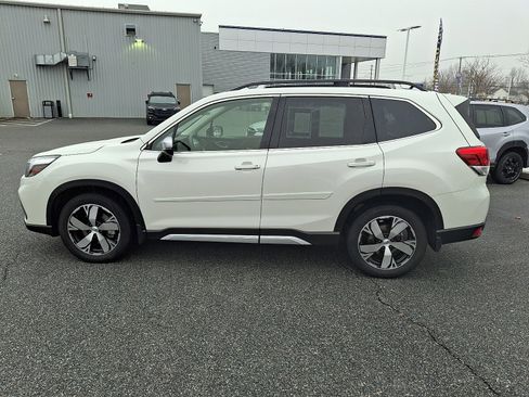 Used 2020 Subaru Forester Touring image 7