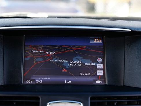 Used 2017 INFINITI Q70 3.7 image 37