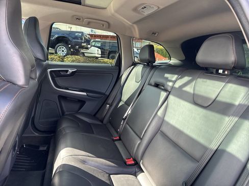 Used 2017 Volvo XC60 T5 Dynamic w/ Preferred Option Package image 27