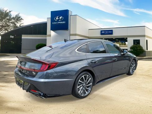 Certified 2022 Hyundai Sonata Limited FWD image 4