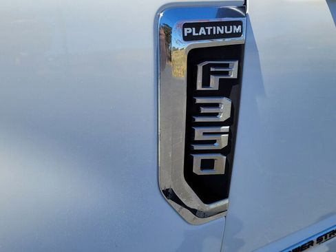 Used 2022 Ford F350 Platinum image 16