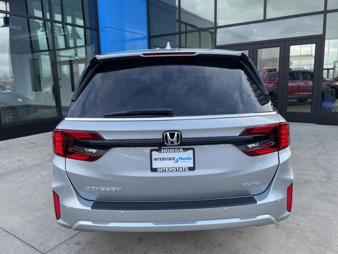 New 2026 Honda Odyssey Elite image 6