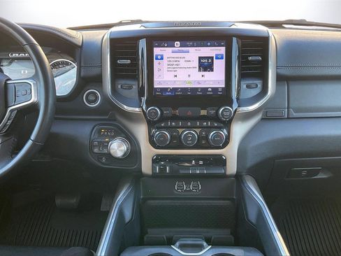 Used 2022 RAM 1500 Laramie image 11