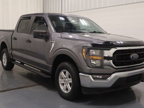 Used 2023 Ford F150 XLT AWD/4WD image 3