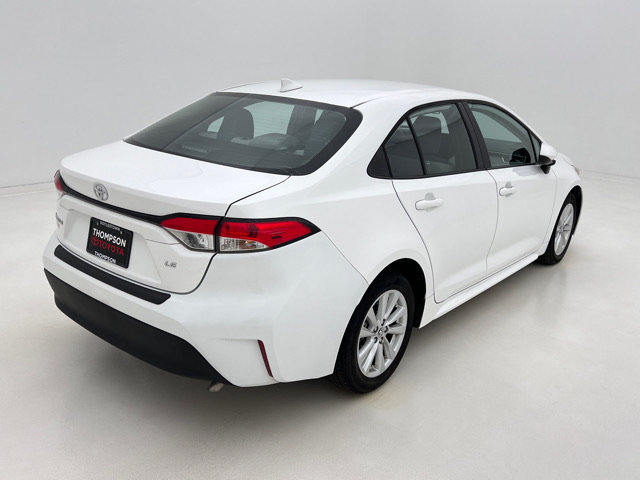 Used 2023 Toyota Corolla LE w/ LE Convenience Package FWD image 7