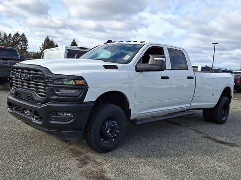 New 2026 RAM 3500 Tradesman image 4