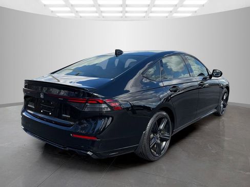 Used 2025 Honda Accord Sport image 7