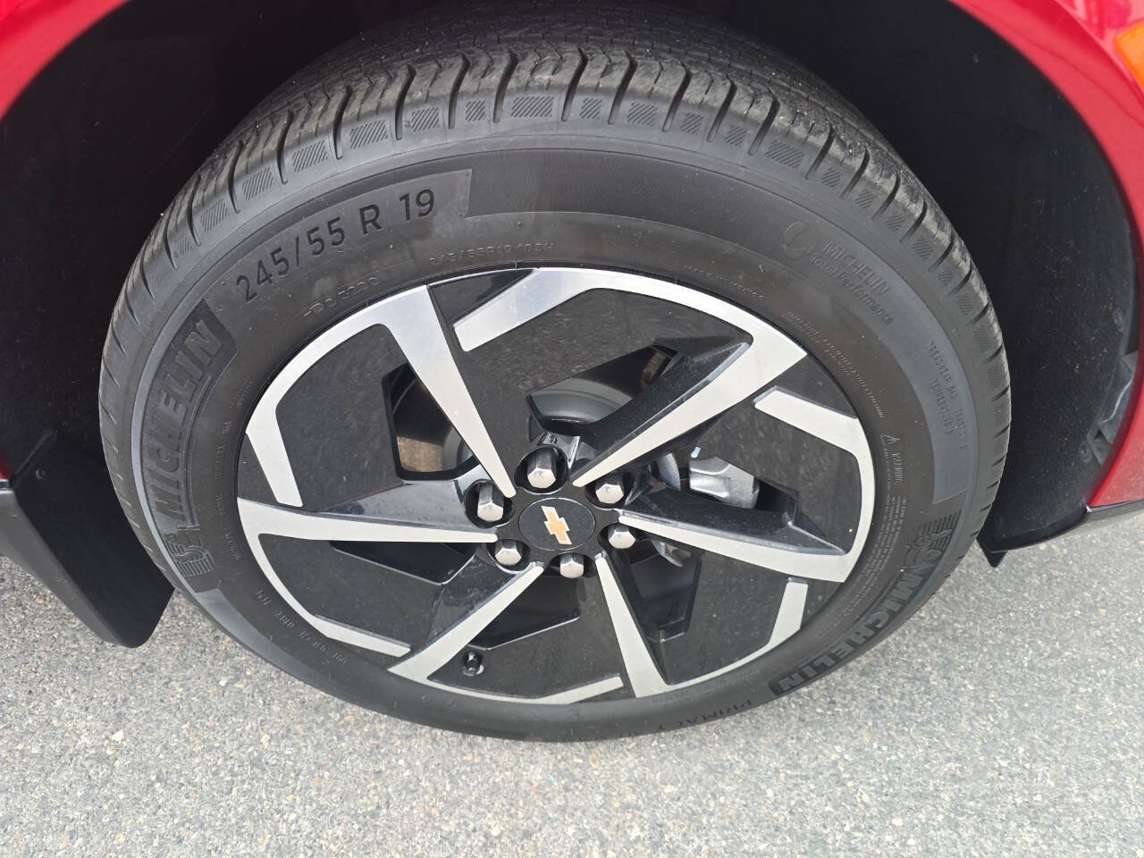 Used 2024 Chevrolet Equinox EV LT w/ Active Safety Package 3 AWD/4WD image 24