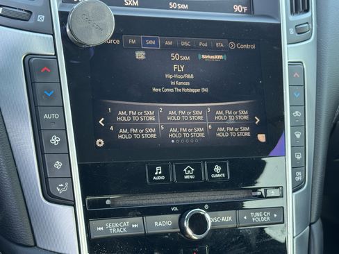 Used 2017 INFINITI Q60 w/ Cargo Package image 10