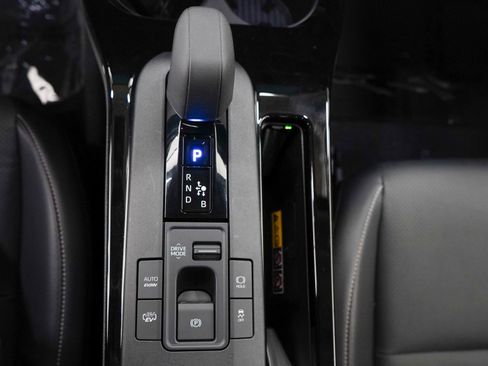 Used 2026 Toyota Prius Plug-In Hybrid image 23