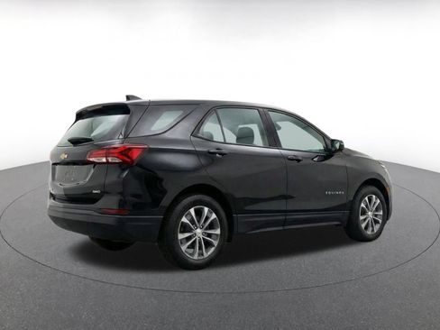 Used 2025 Chevrolet Equinox LT FWD image 9