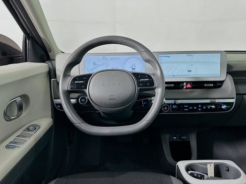 Used 2024 Hyundai Ioniq 5 SEL RWD image 17